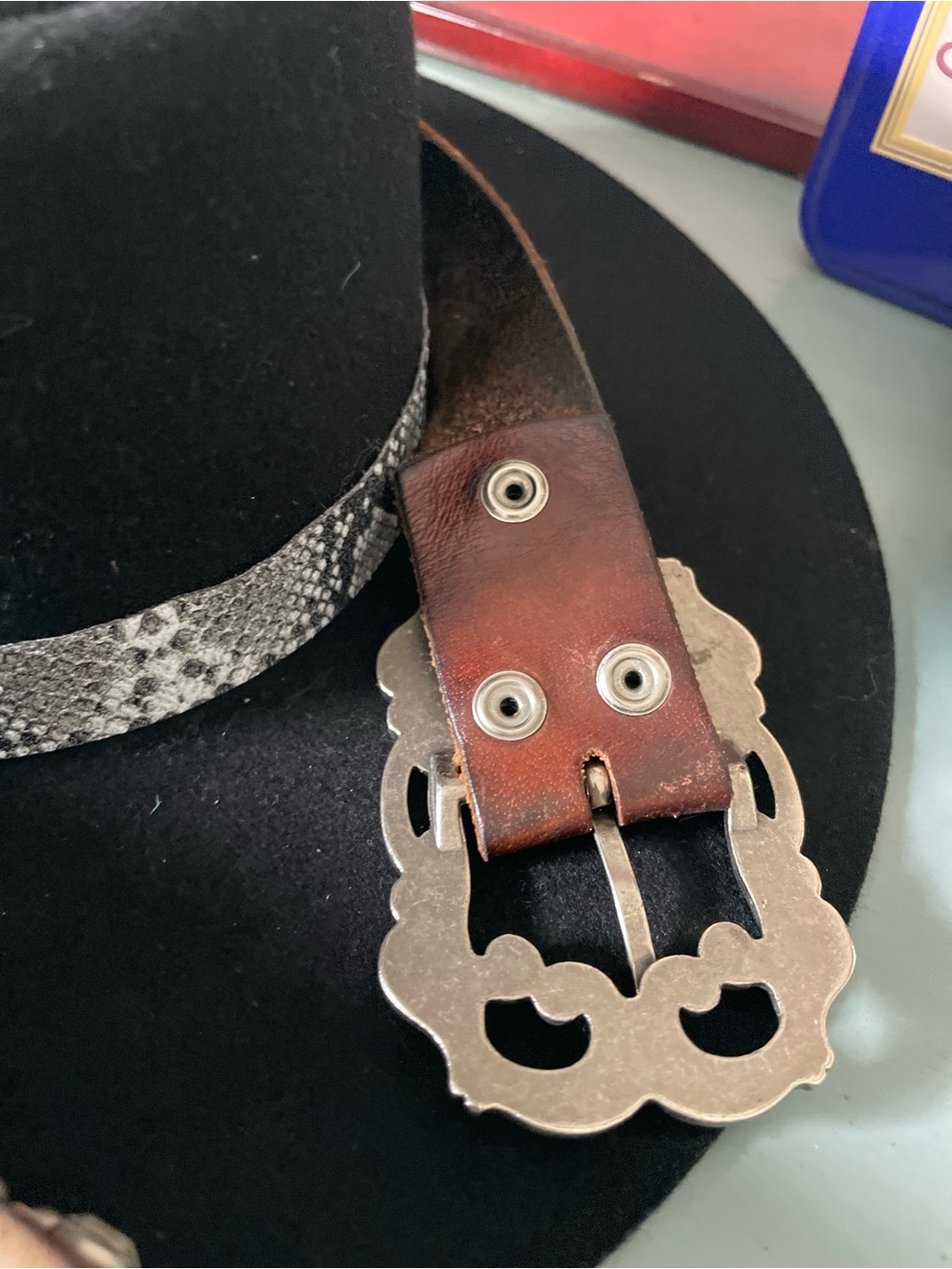 BKE Studded Rhinestone Brown Leather Belt with Ornate Silver Buckle 33-38” - Picture 6 of 7